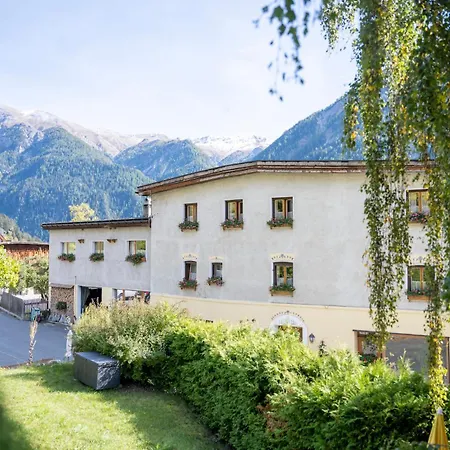 Inn Familiehotel La Randulina