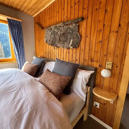 Familiehotel La Randulina Han/Misafirhane