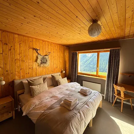 Familiehotel La Randulina Han/Misafirhane