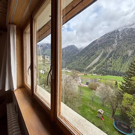 Han/Misafirhane Familiehotel La Randulina Ramosch