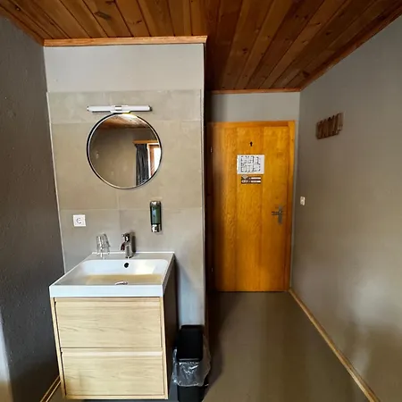 Värdshus Familiehotel La Randulina Ramosch