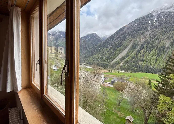 Herberg Familiehotel La Randulina Ramosch